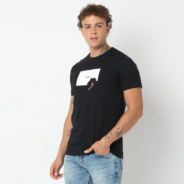 Regular Fit Graphic T-Shirt - Image 5