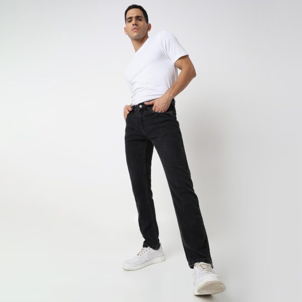 Taperd Fit Jeans - Image 6