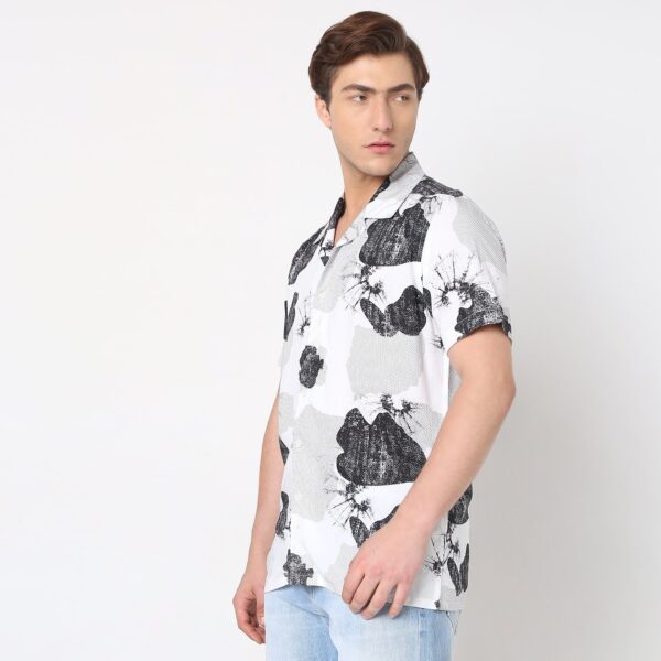 Regular Fit Printed Shirt - Image 20