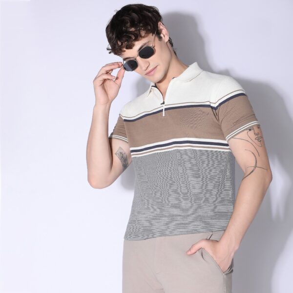 Weekend Polo™ - Exclusive Jacquard Stripes Pattern Zip Neck Regular Fit Polo T-Shirt - Image 2