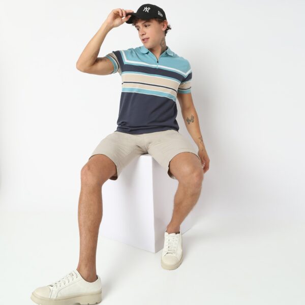 Weekend Polo™ - Exclusive Jacquard Stripes Pattern Zip Neck Regular Fit Polo T-Shirt