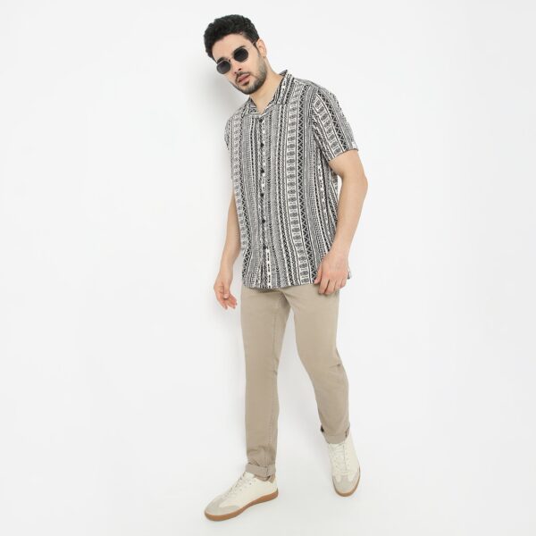 Retreat™ Shirts - Printed Pattern Rich Fabric - Trendy Cuban Collar - Regular Fit Shirt