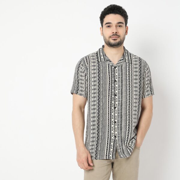 Retreat™ Shirts - Printed Pattern Rich Fabric - Trendy Cuban Collar - Regular Fit Shirt - Image 2