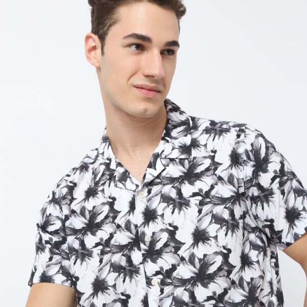 Retreat™ Shirts - Printed Pattern Rich Fabric - Trendy Cuban Collar - Regular Fit Shirt - Image 4