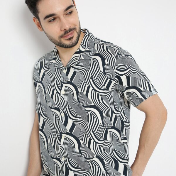 Retreat™ Shirts - Printed Pattern Rich Fabric - Trendy Cuban Collar - Regular Fit Shirt - Image 4